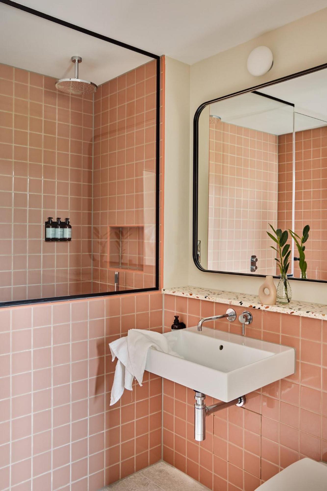 Turing Locke Hotell CBG Exteriör bild